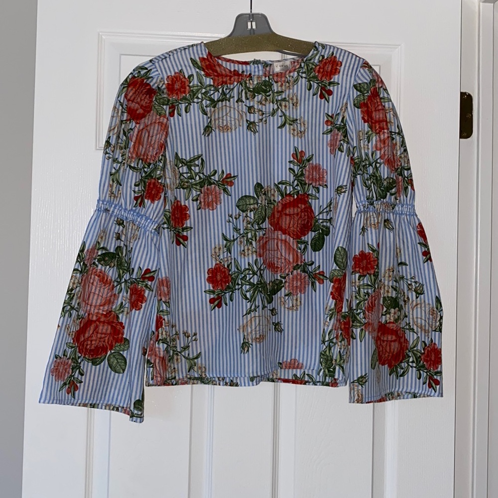 Beautiful blouse size S